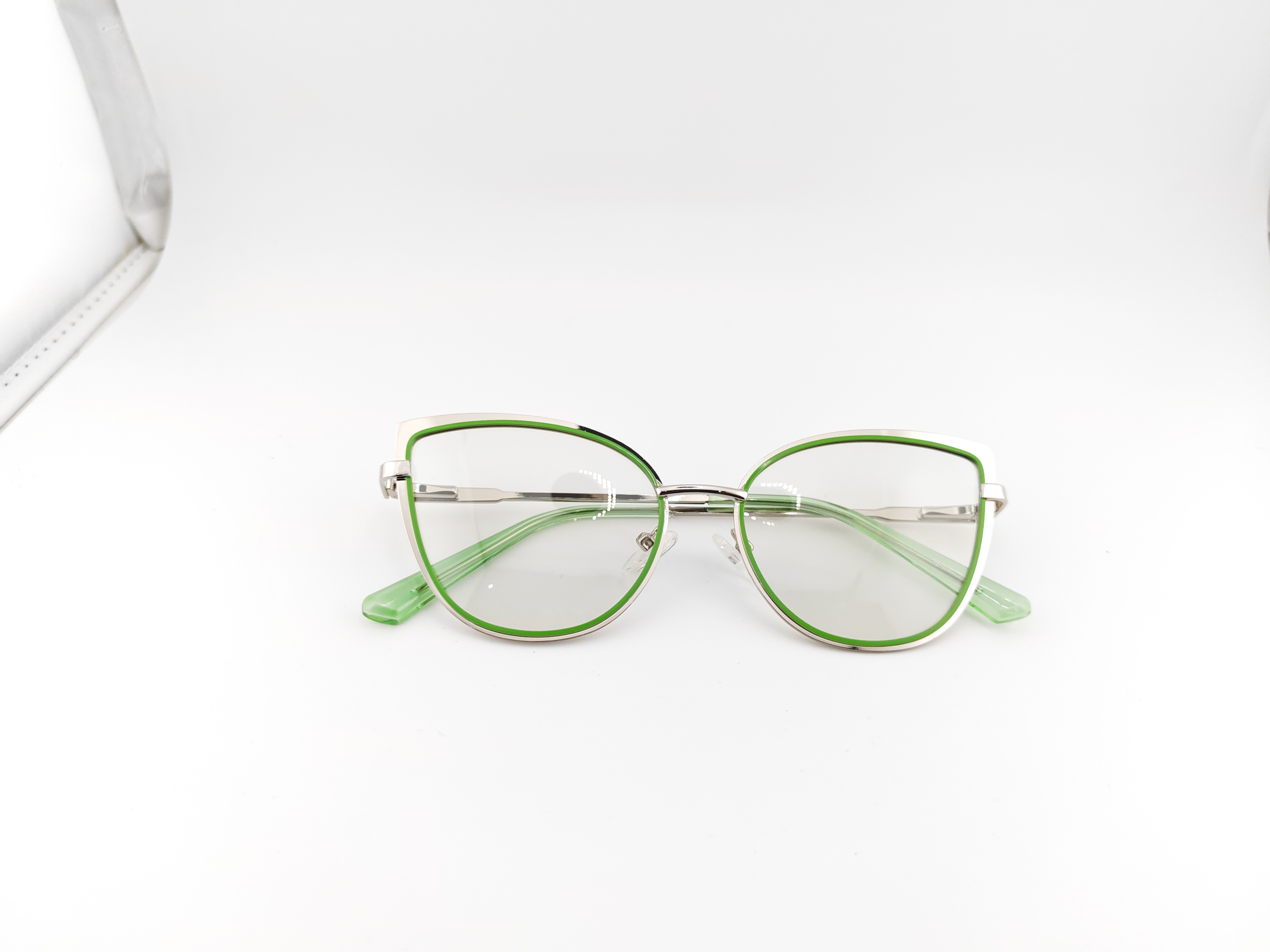 Vue miniature 5 de vunette signature - papillon métal vert