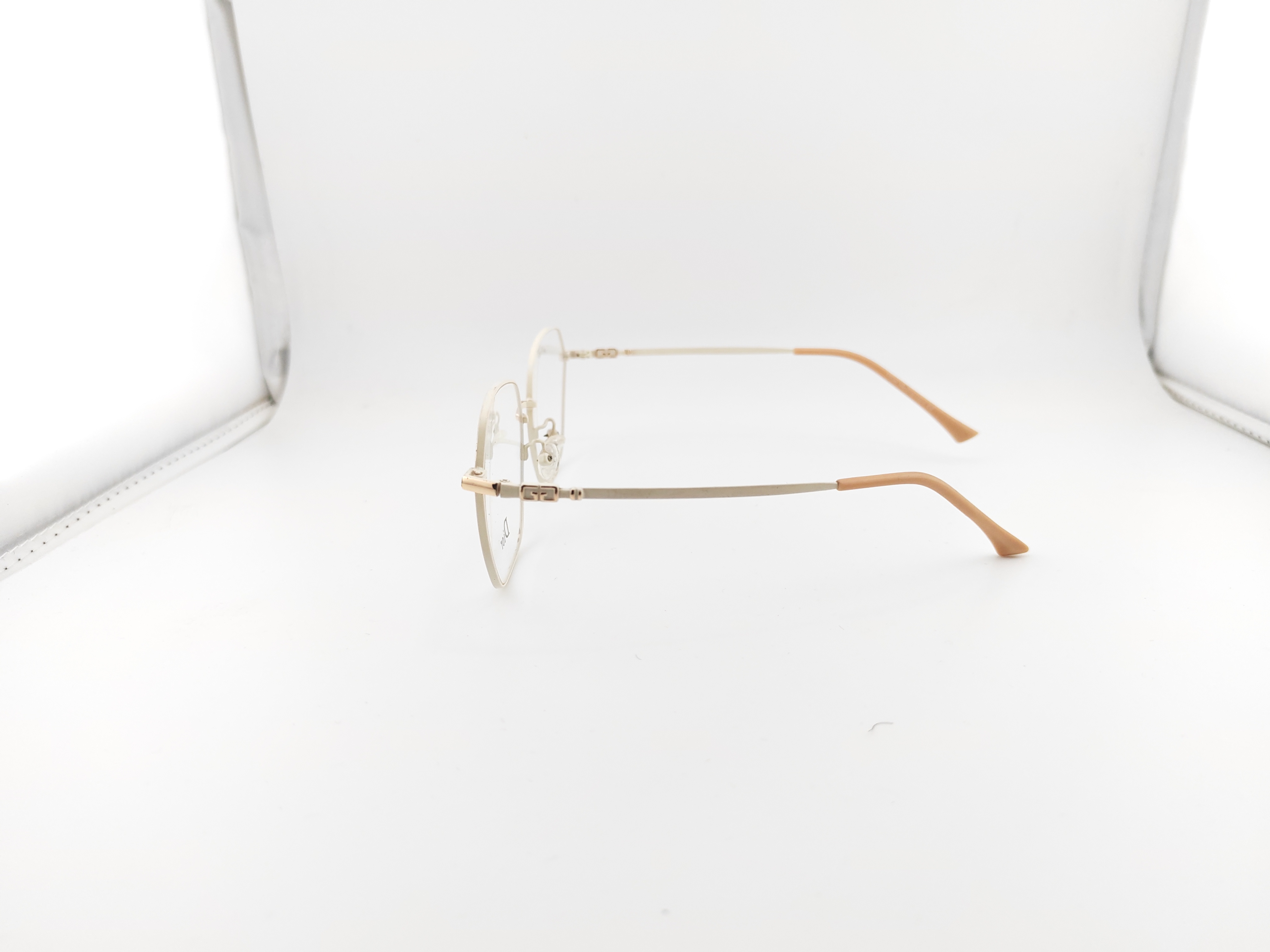 Vue miniature 2 de G95-152